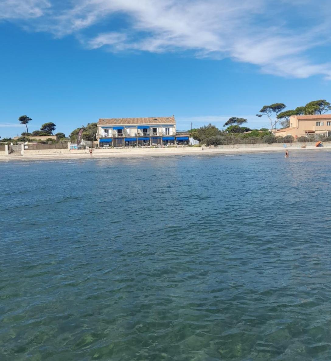 Hyères Le Surplage المظهر الخارجي الصورة
