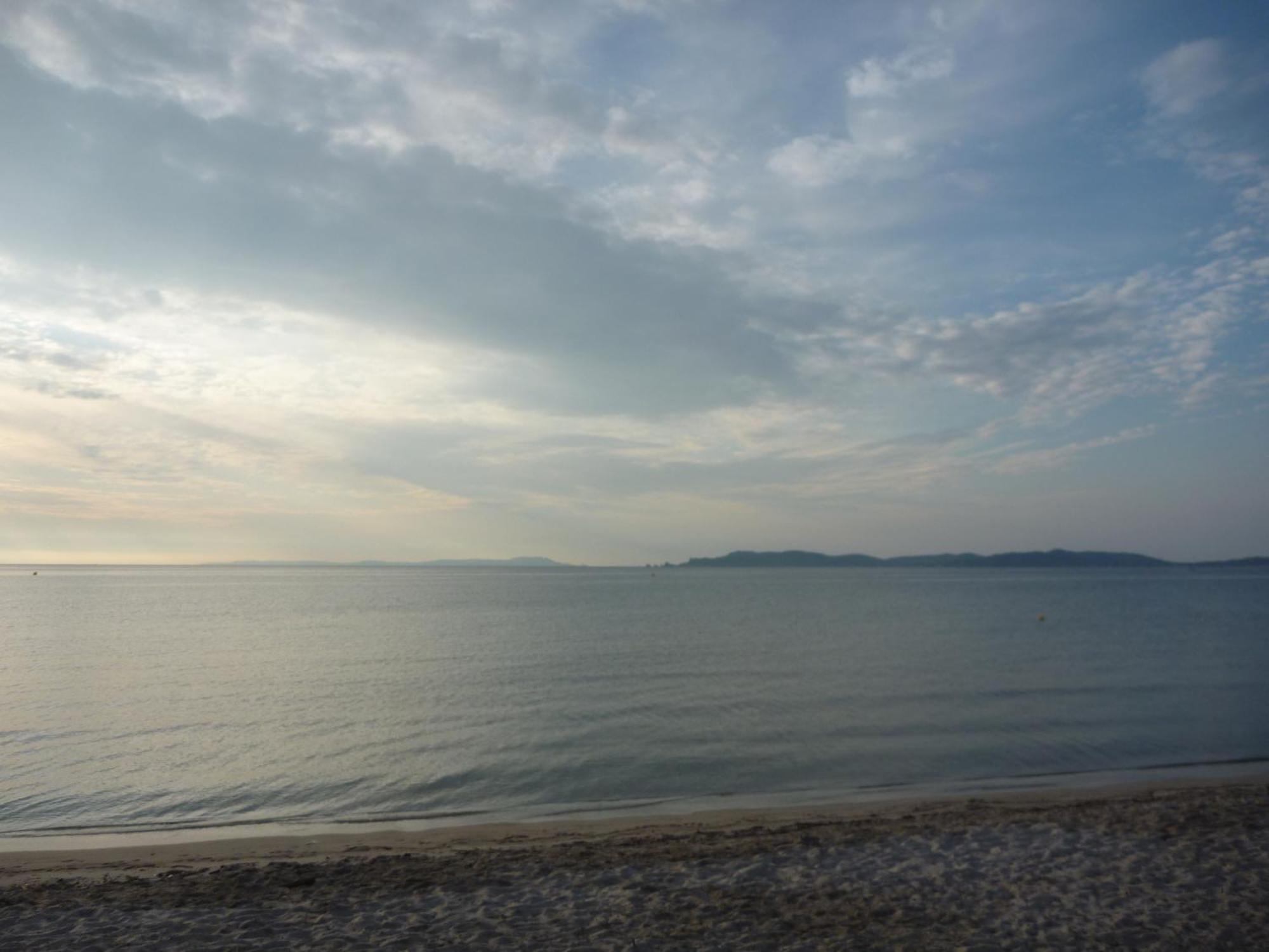 Hyères Le Surplage المظهر الخارجي الصورة